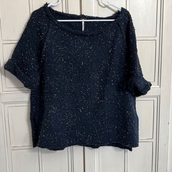 Free People size XS oversized sweater navy blue tan - Picture 2 of 5